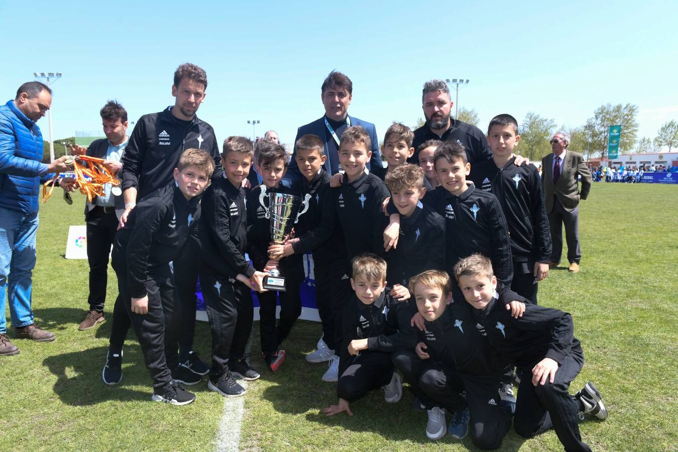 Venció por 1-2 en una gran final al campeón de la edición anterior, el FC Barcelona con un campo de Las Salinas a rebosar