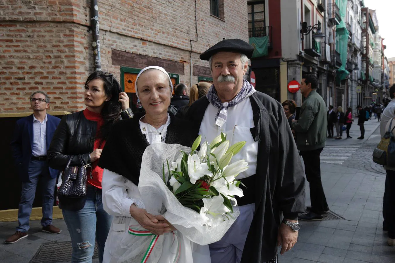 Fotos: Ofrecimiento de los Dolores de Valladolid a la Santísima Virgen (2/2)