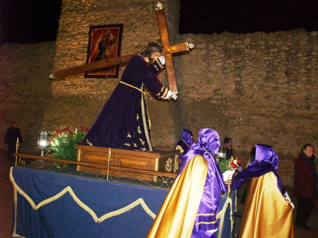 Fotos: Procesión del Santo Entierro el Viernes Santo en Olmedo