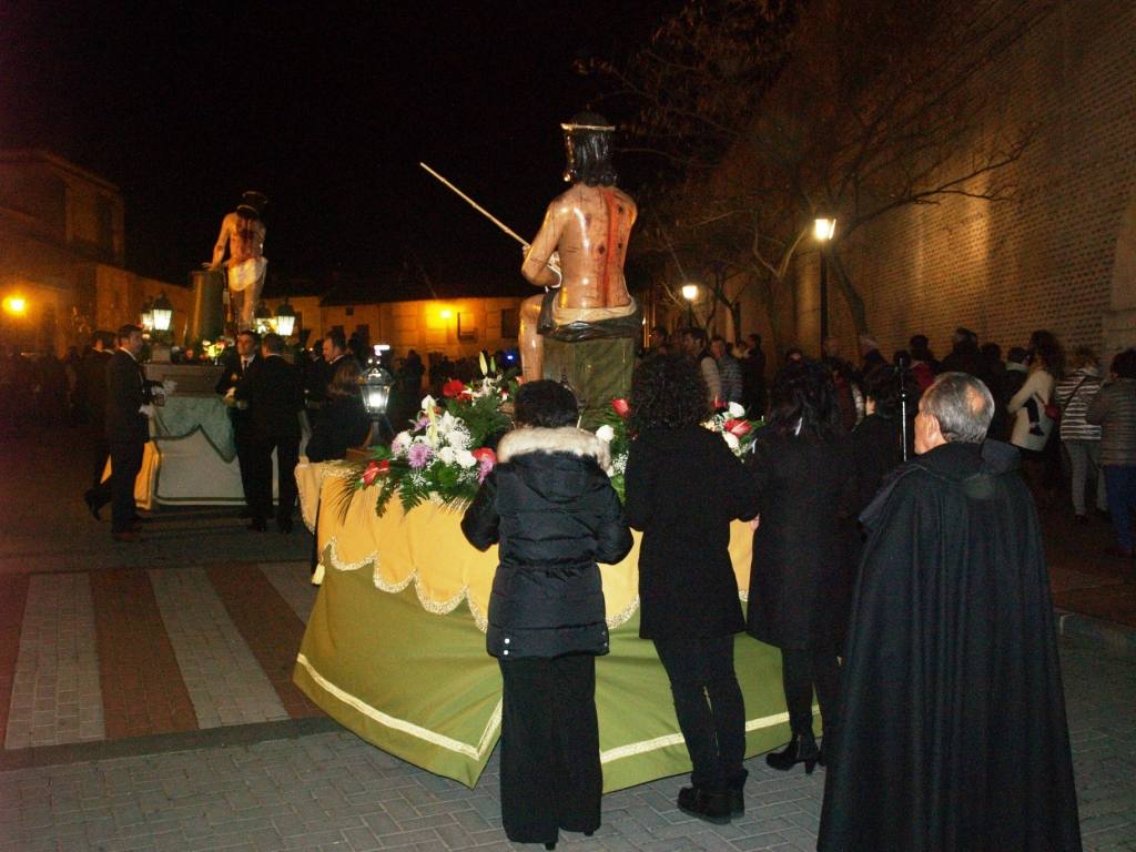 Fotos: Procesión del Santo Entierro el Viernes Santo en Olmedo