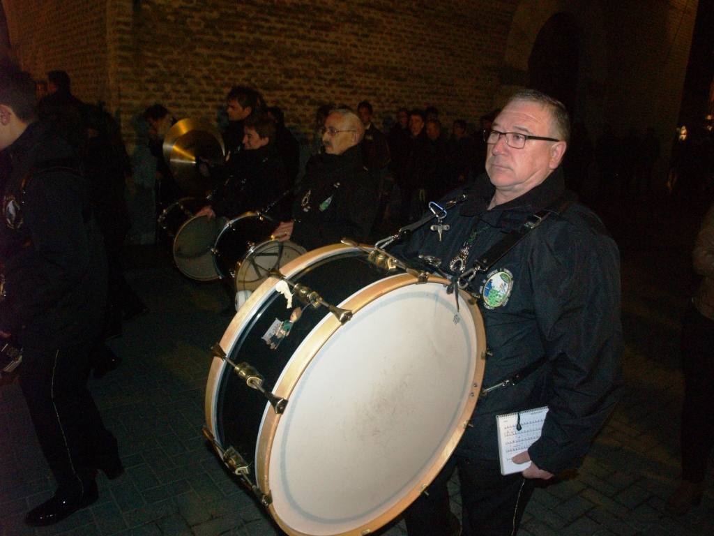 Fotos: Procesión del Santo Entierro el Viernes Santo en Olmedo