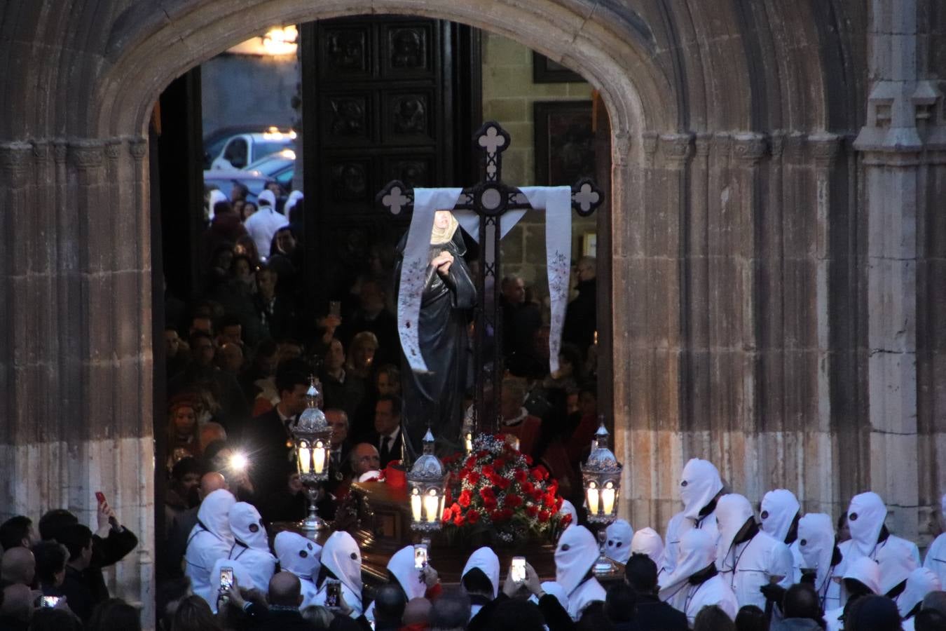 Fotos: Procesión del Dolor y La Soledad en Medina de Rioseco