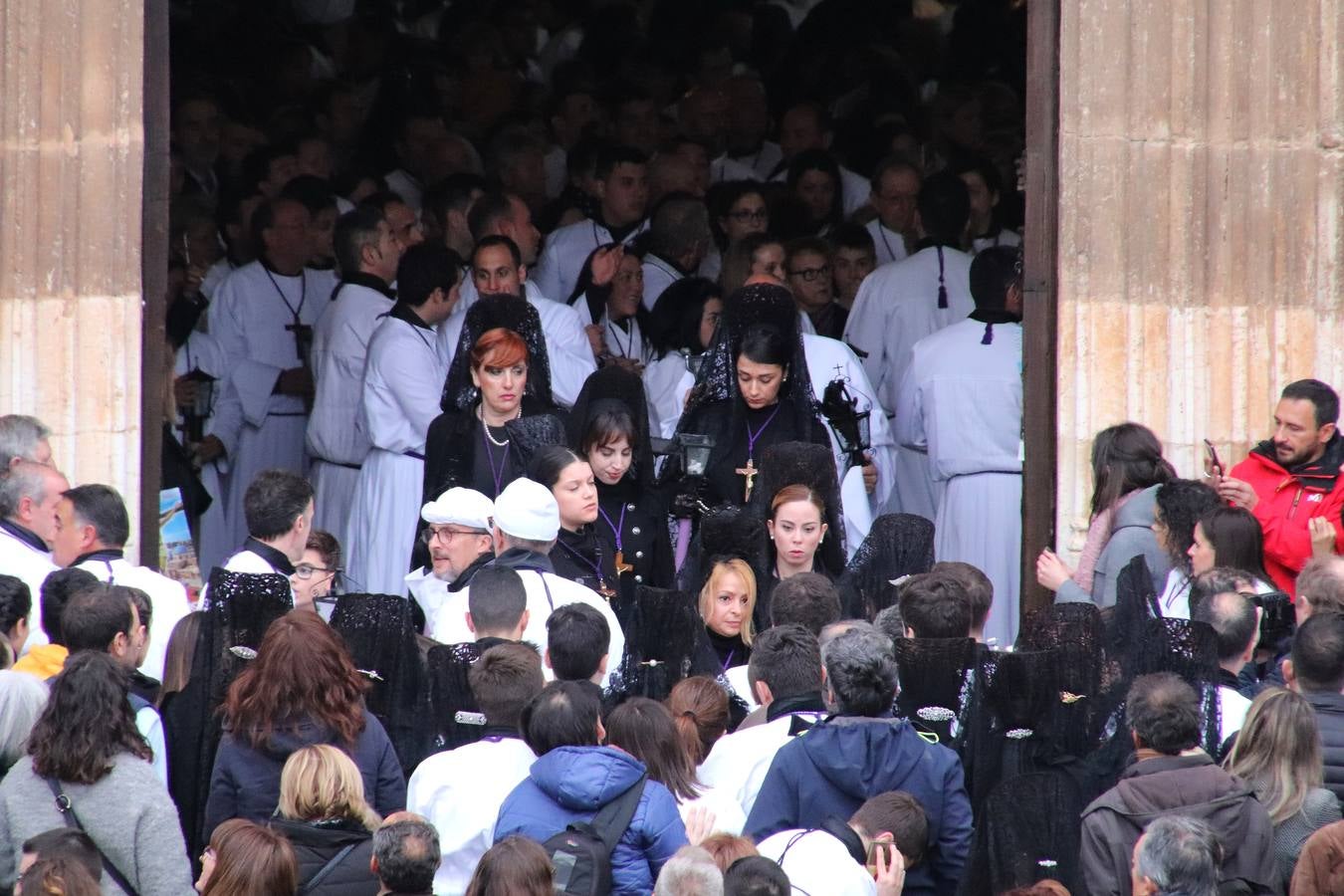 Fotos: Procesión del Dolor y La Soledad en Medina de Rioseco
