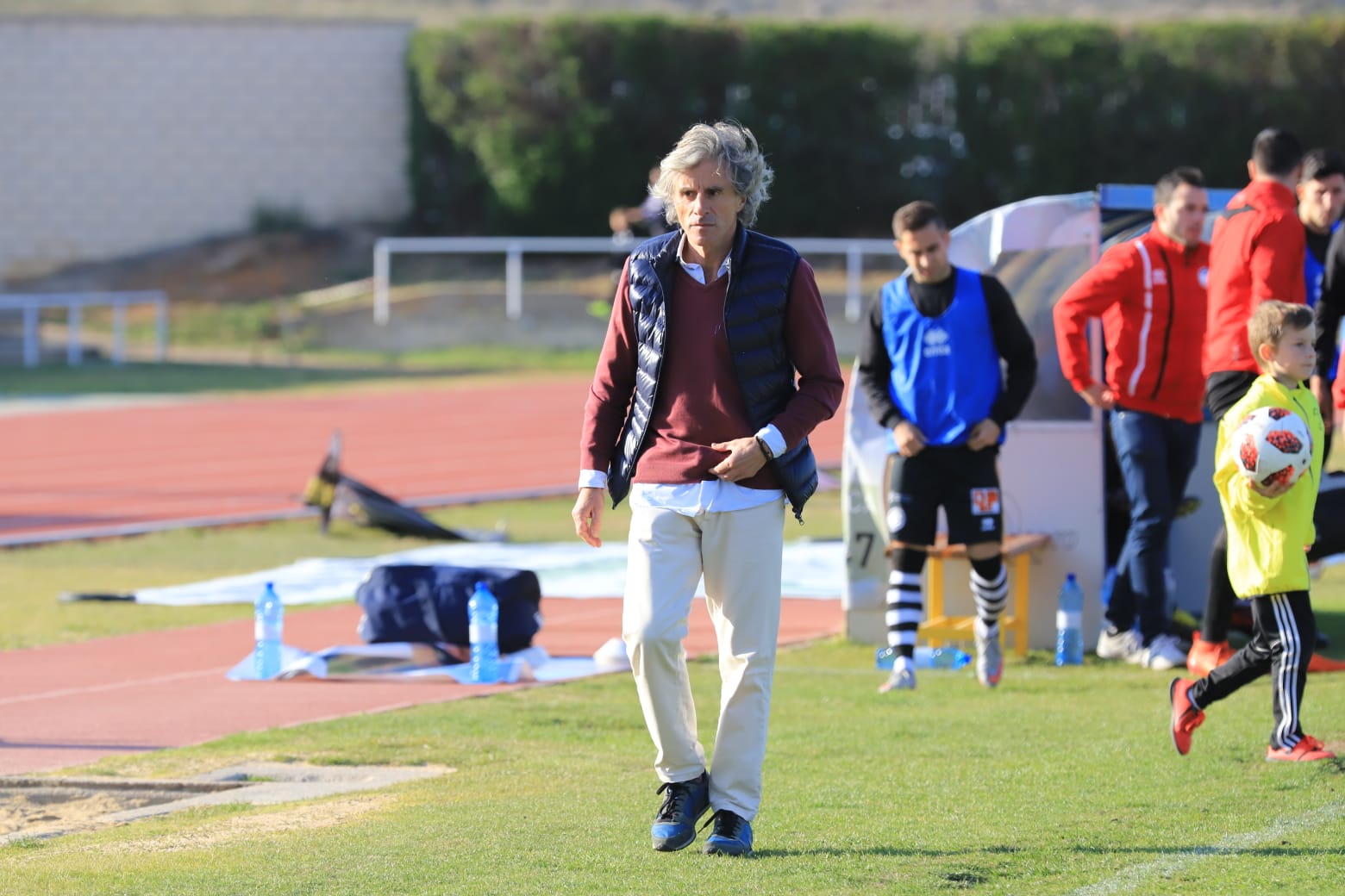 El equipo de la capital vence con un tanto de penalti de Carlos de la Navega y aleja a los chacineros del sueño de pelear por el play-off (1-0)