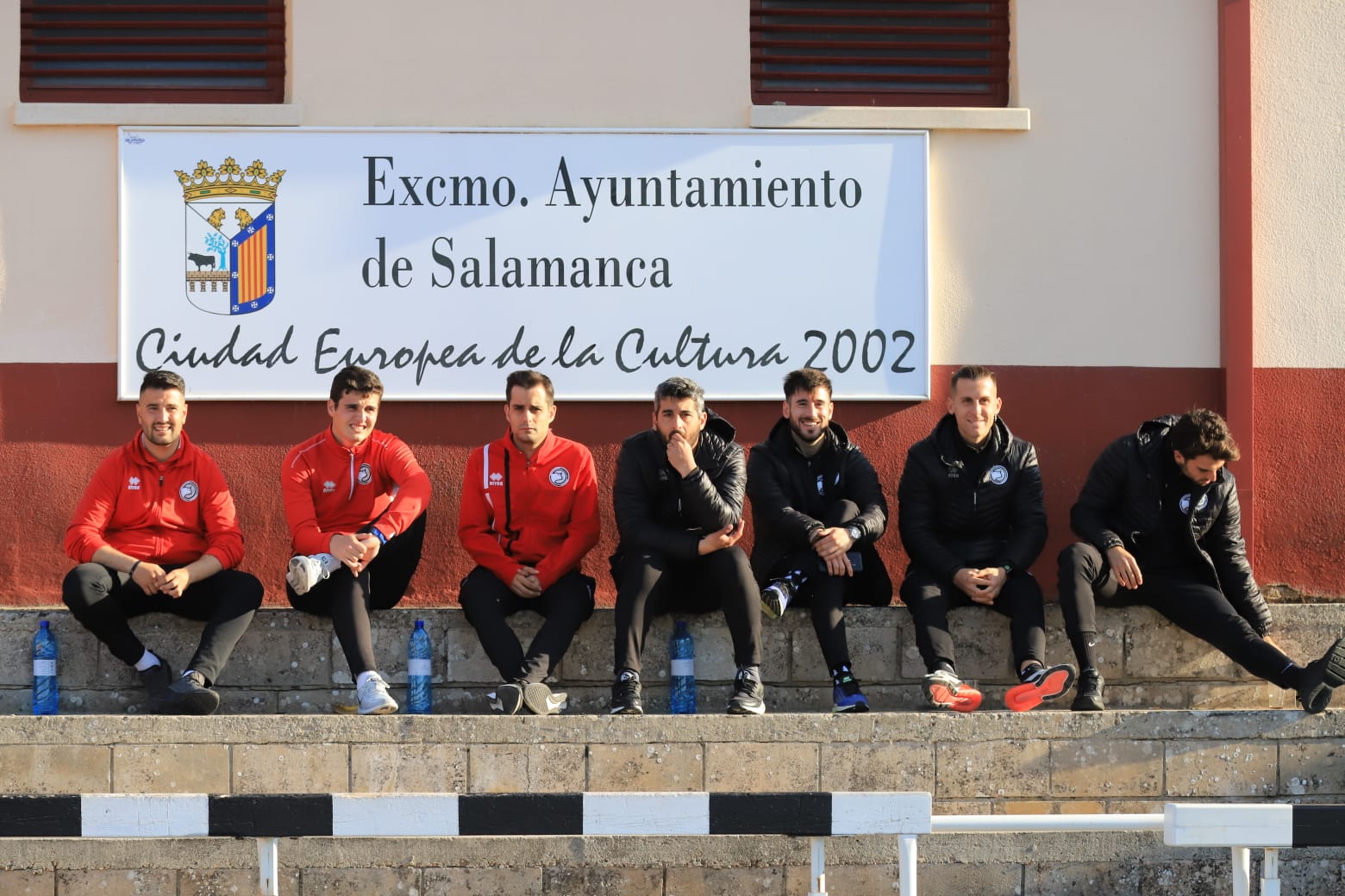 El equipo de la capital vence con un tanto de penalti de Carlos de la Navega y aleja a los chacineros del sueño de pelear por el play-off (1-0)