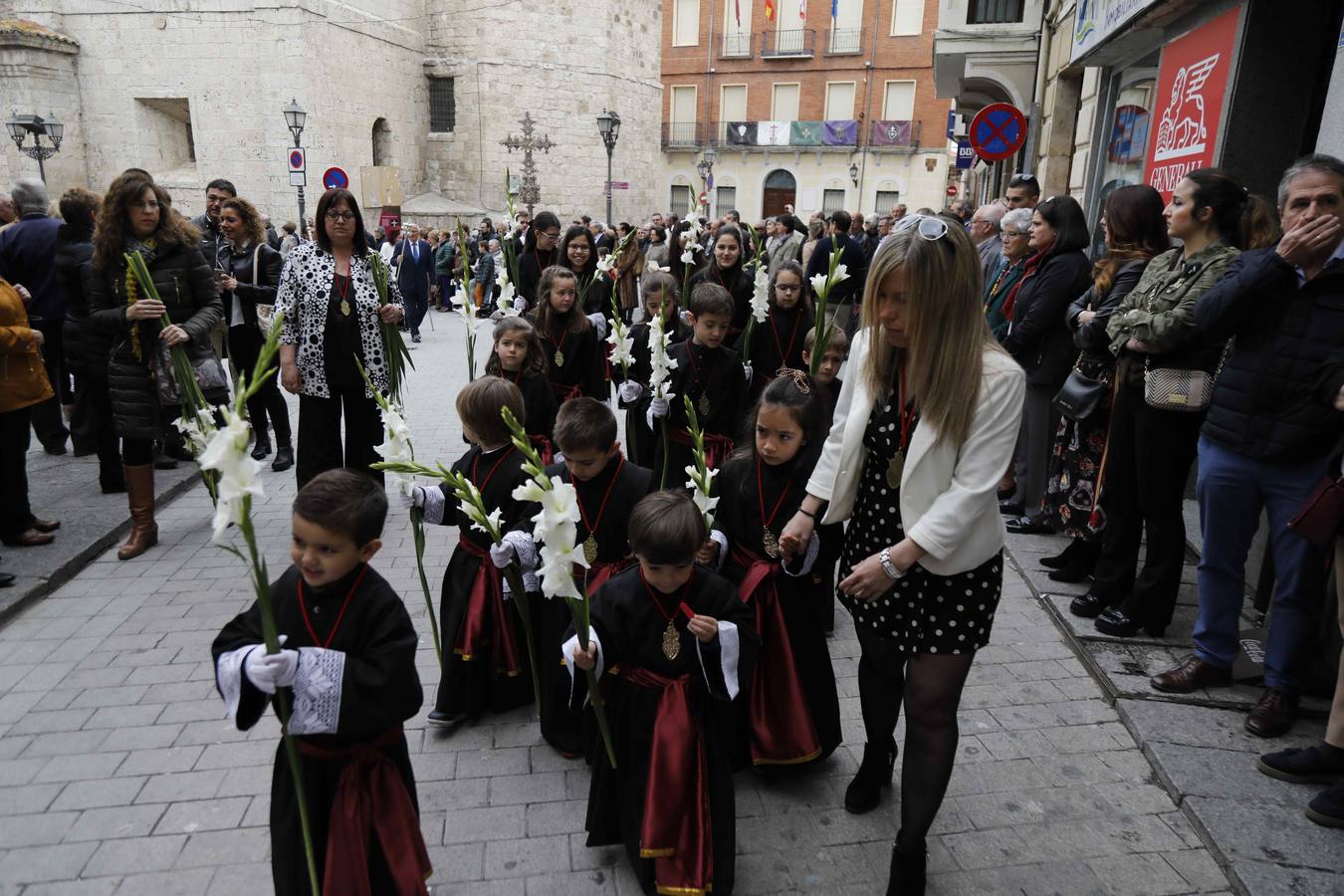 La Virgen de la Asunción fue portada por primera vez en la historia por cuatro mujeres