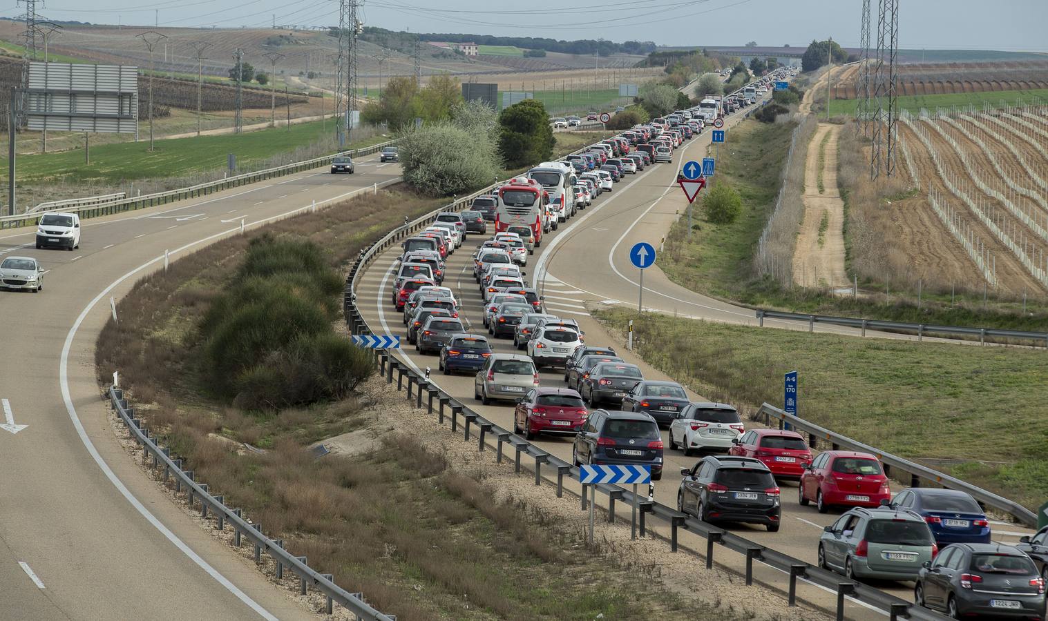El tráfico lento afecta a los tramos comprendidos entre Mota del Marqués y Villardefrades y Rueda y Ataquines
