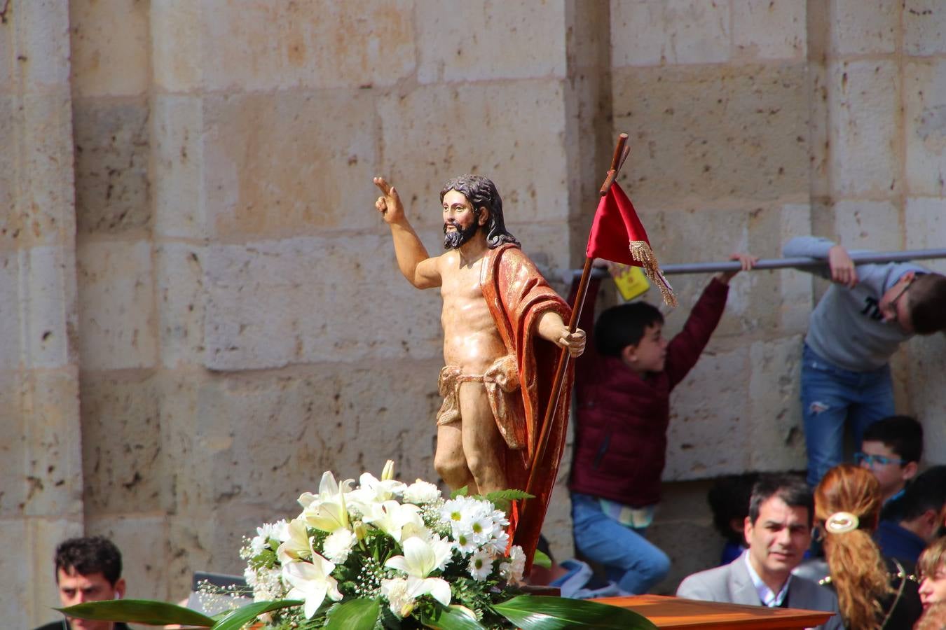 Fotos: Procesión de Cristo Resucitado y el Santo Encuentro en Medina de Rioseco