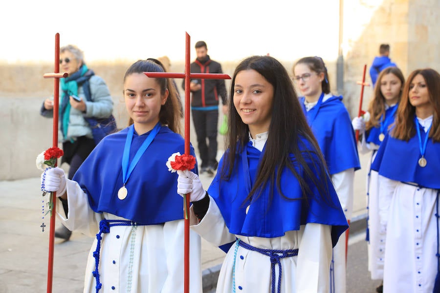 Fotos: Procesión del Encuentro entre la Virgen de la Alegría y Jesús Resucitado en Salamanca