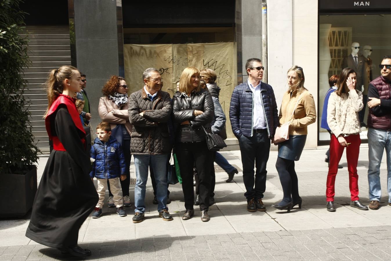 Fotos: Público en la Procesión del Encuentro en Valladolid (2/4)