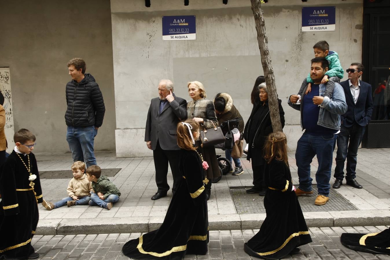 Fotos: Público en la Procesión del Encuentro en Valladolid (3/4)