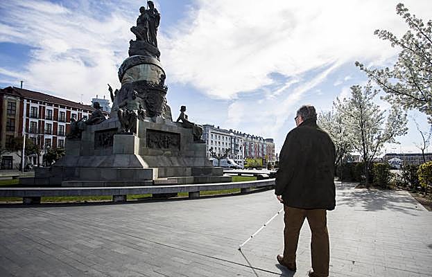 Mario ha solicitado al Consistorio guías en el suelo. 