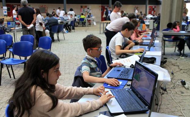 Participantes en una edición anterior del 'Scratch Day'.