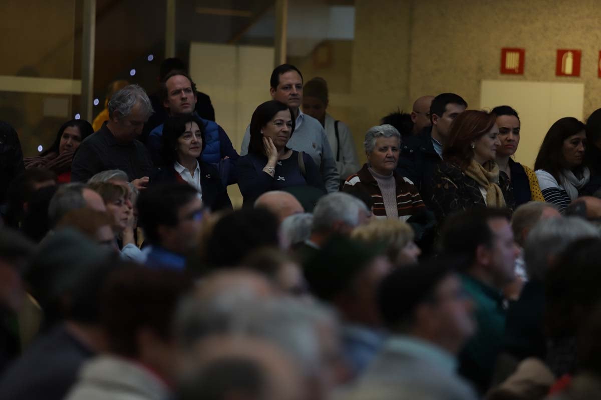 El expresidente del Gobierno José María Aznar participa en un mitin del PP en Burgos. 