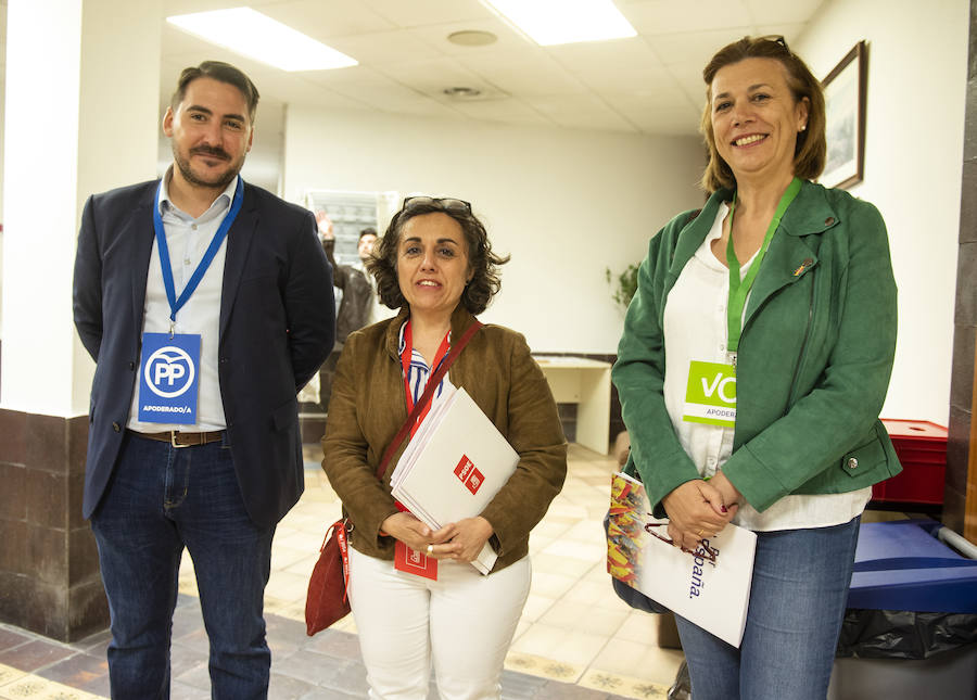 Fotos: Jornada de elecciones generales en Segovia (3)