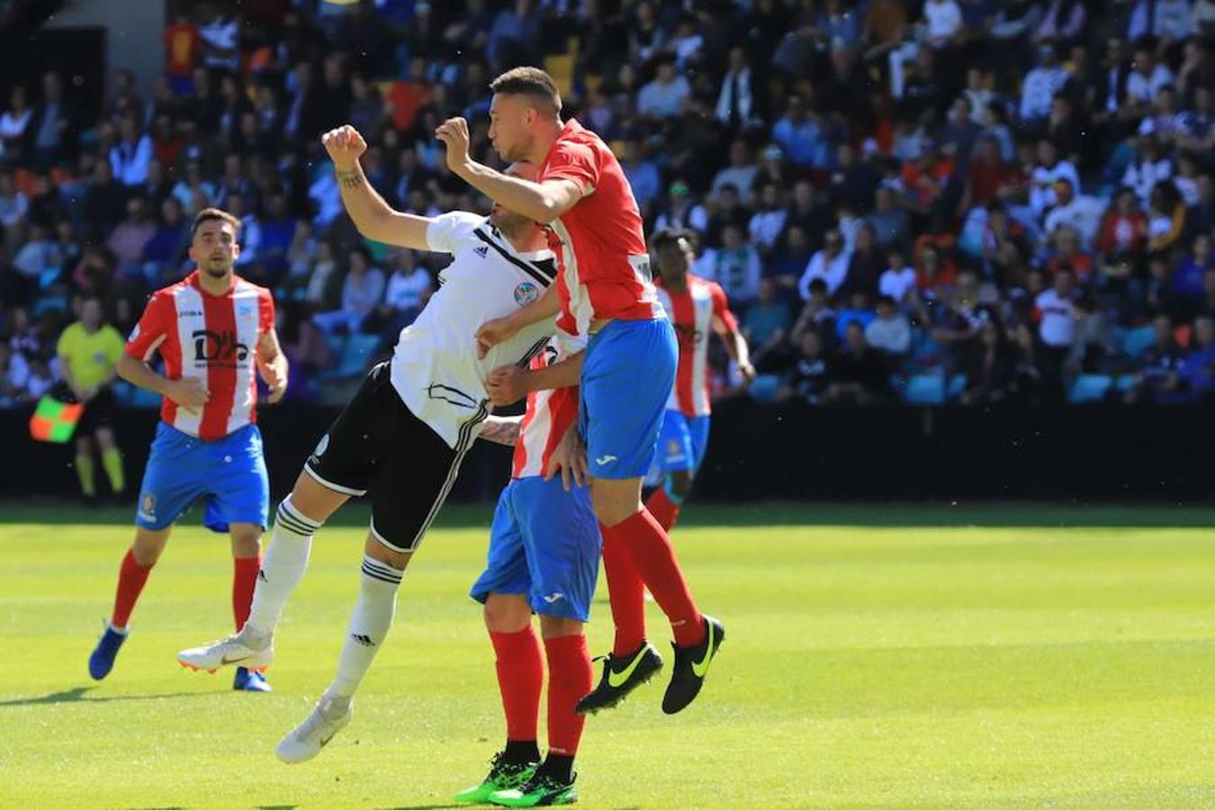 Fotos: Partido entre el Salamanca CF y el CDA Navalcarnero