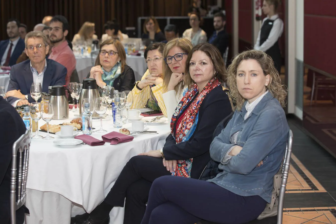 El consejero de Sanidad, Antonio Sáez Aguado, encargado de abrir el foro, mencionó iniciativas autonómicas de éxito y adelantó como en los próximos días Castilla y León recibirá un nuevo impulso derivado de la aplicación de tratamiento CAR-T