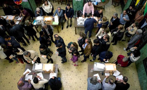 Colegio electoral ayer en Barcelona