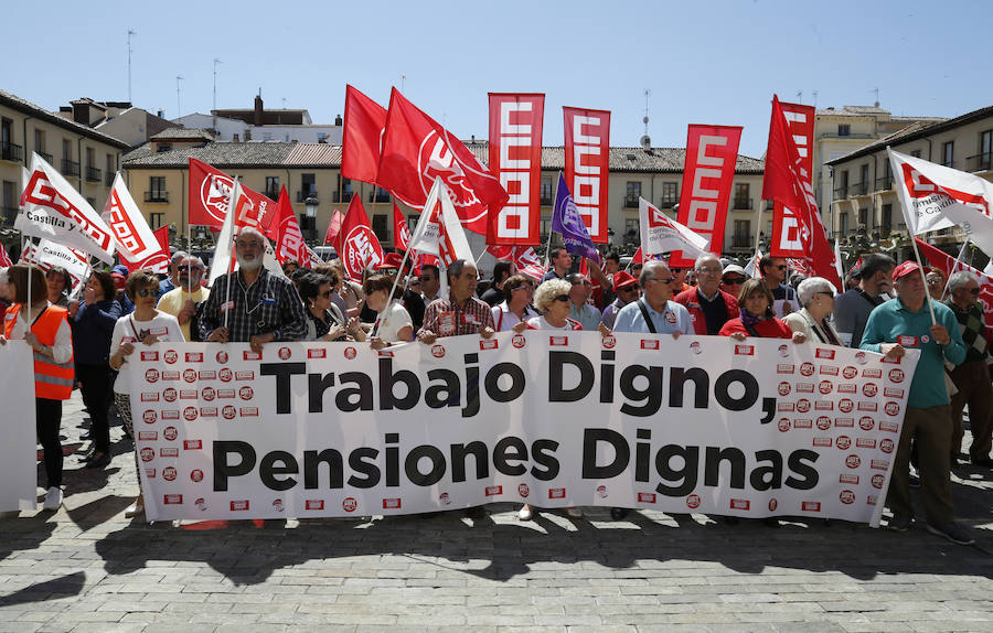 Fotos: Manifestación del 1 de Mayo en Palencia