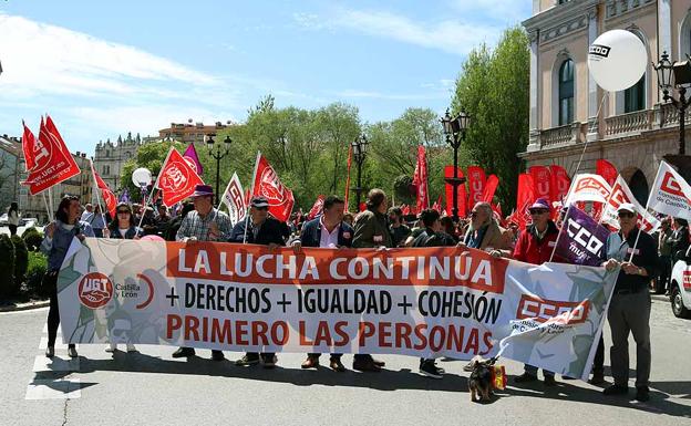 Pancarta que encabezaba la manifestación del Primero de Mayo en Burgos. 