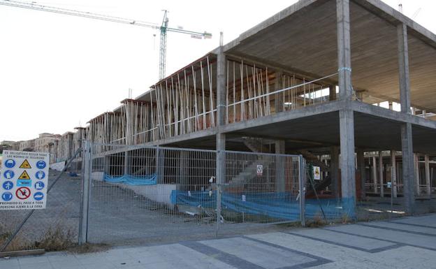 Obras de construcción del futuro Palacio de Justicia paralizadas. 