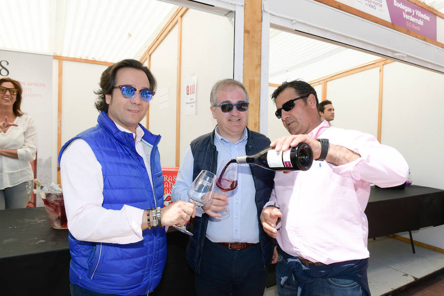 La Plaza Mayor de Valladolid ha acogido esta mañana la segunda jornada de la cita Valladolid, Plaza Mayor del Vino