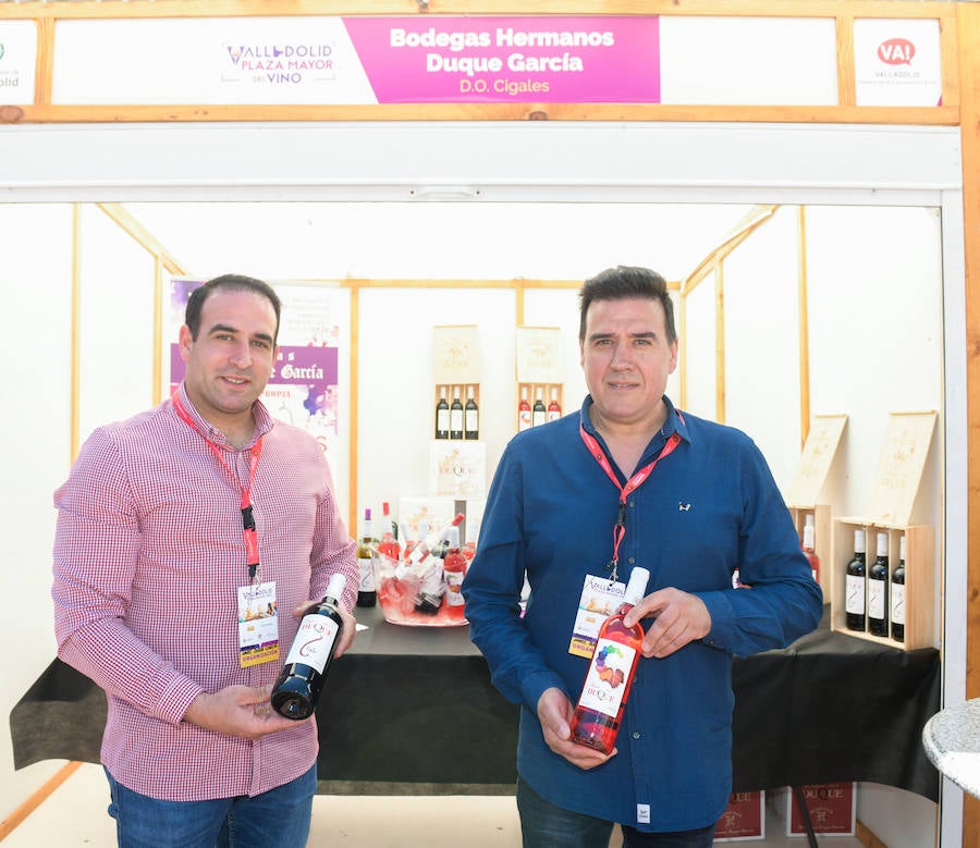 La Plaza Mayor de Valladolid ha acogido esta mañana la segunda jornada de la cita Valladolid, Plaza Mayor del Vino