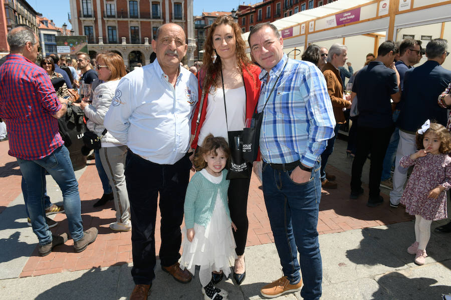 La Plaza Mayor de Valladolid ha acogido esta mañana la segunda jornada de la cita Valladolid, Plaza Mayor del Vino