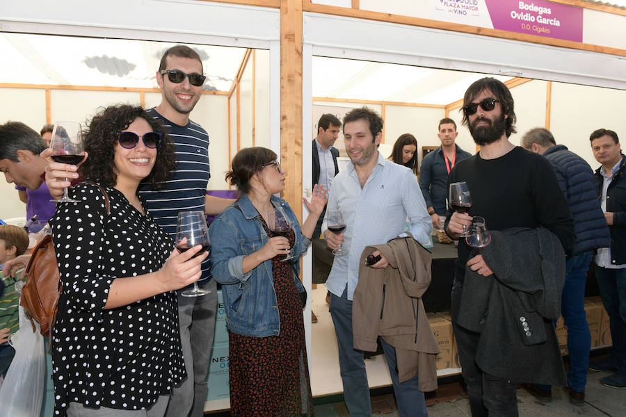 La Plaza Mayor de Valladolid ha acogido esta mañana la segunda jornada de la cita Valladolid, Plaza Mayor del Vino