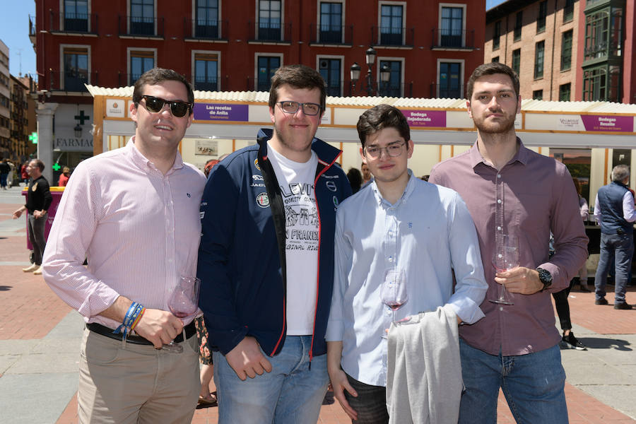 La Plaza Mayor de Valladolid ha acogido esta mañana la segunda jornada de la cita Valladolid, Plaza Mayor del Vino