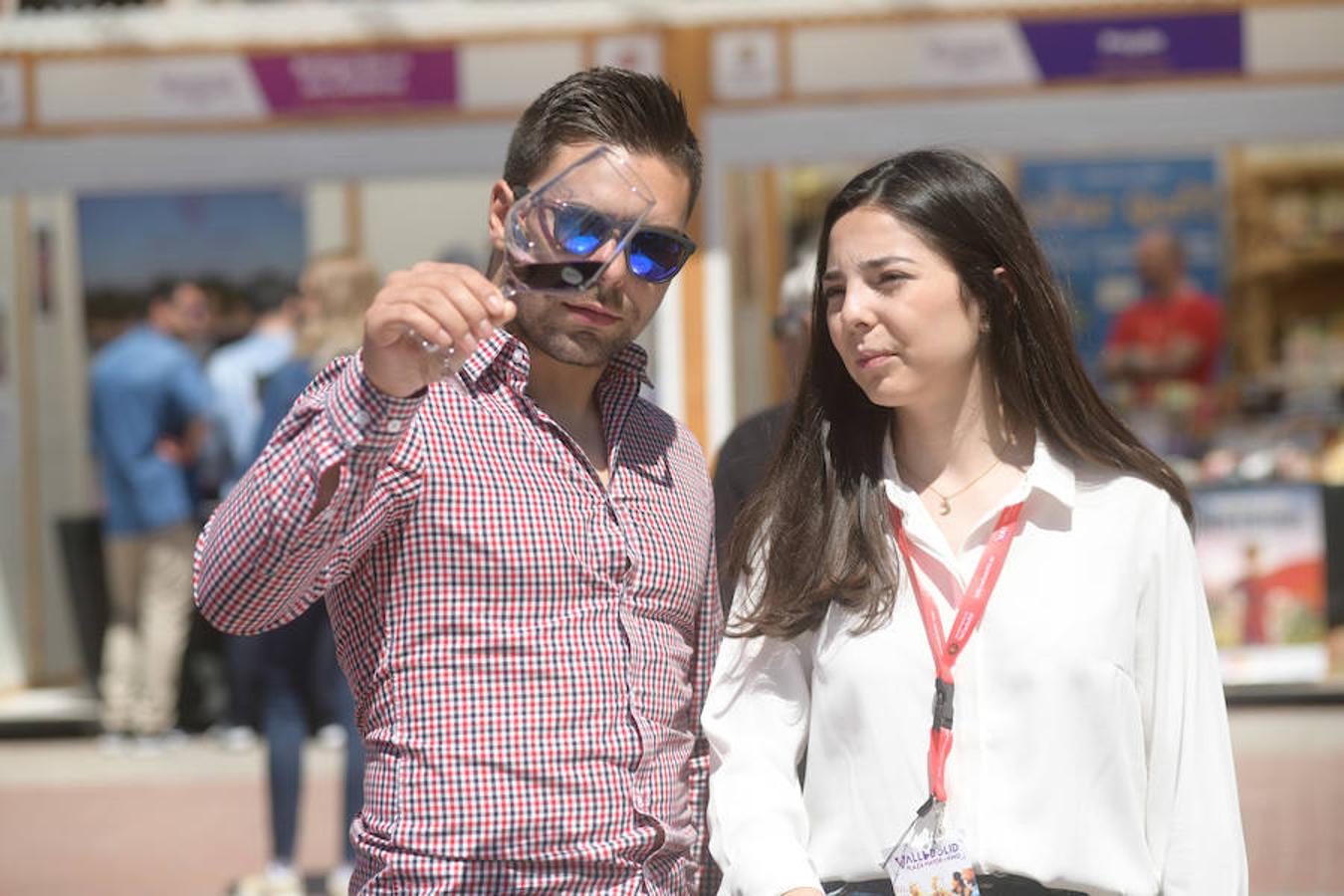 La Plaza Mayor de Valladolid ha acogido esta mañana la segunda jornada de la cita Valladolid, Plaza Mayor del Vino