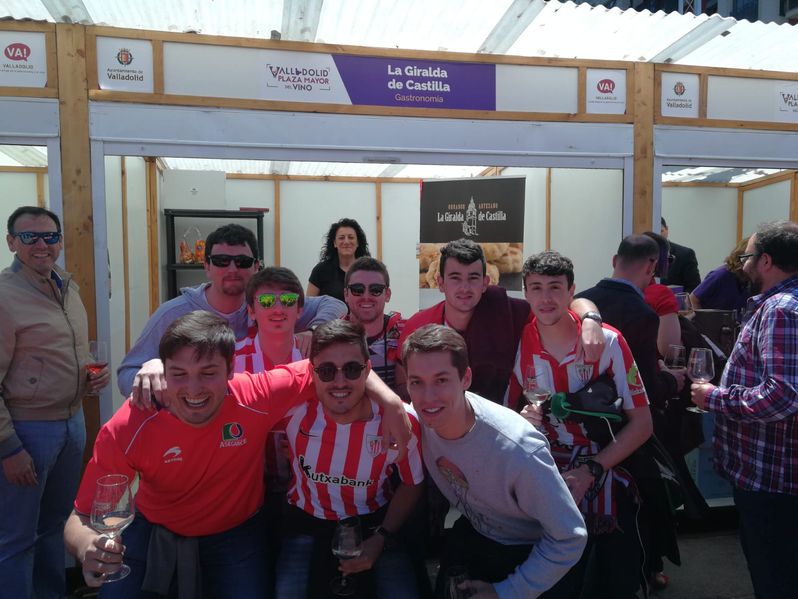 Fotos: Jornada del domingo en &#039;Valladolid, Plaza Mayor del Vino&#039;