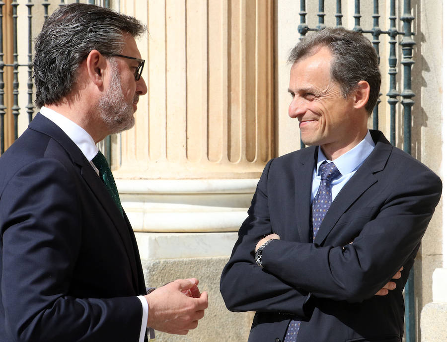 Fotos: El Rey Felipe VI visita La Granja para presidir la reunión del Instituto Elcano