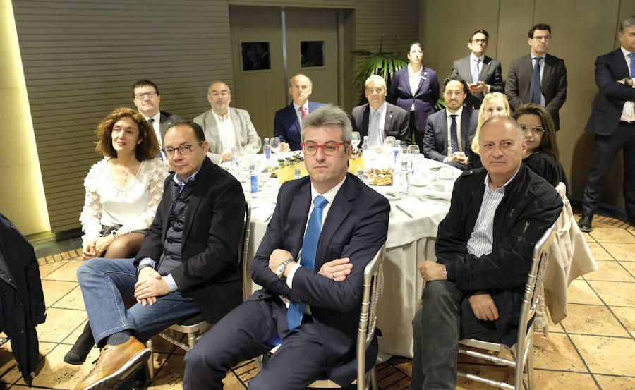 El Foro Económico organizado por El Norte de Castilla cumple diez años. Los presidentes de Castilla y León y Galicia han sido los invitados por este décimo aniversario