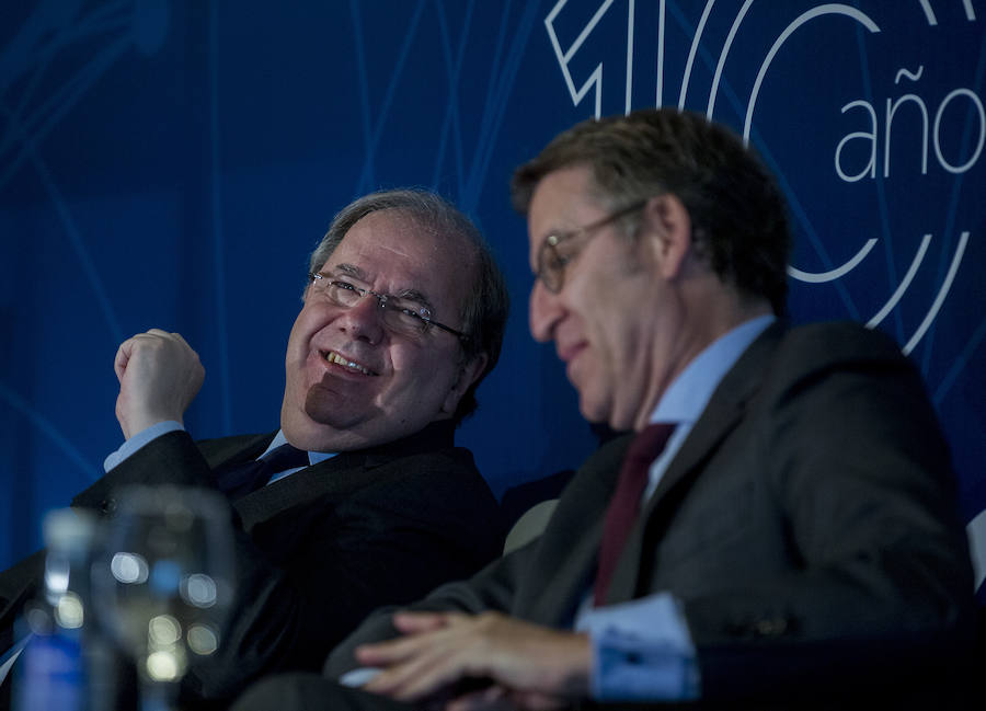 El Foro Económico organizado por El Norte de Castilla cumple diez años. Los presidentes de Castilla y León y Galicia han sido los invitados por este décimo aniversario