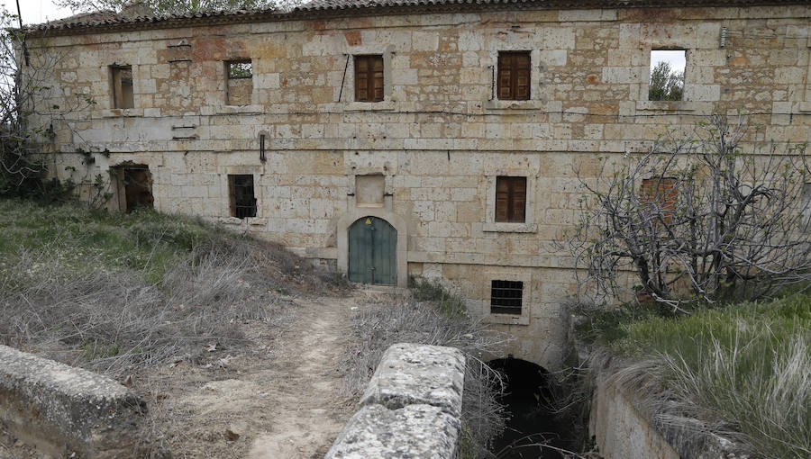 Fotos: Las esclusas 31 y 32 del Canal en la lista roja del patrimonio