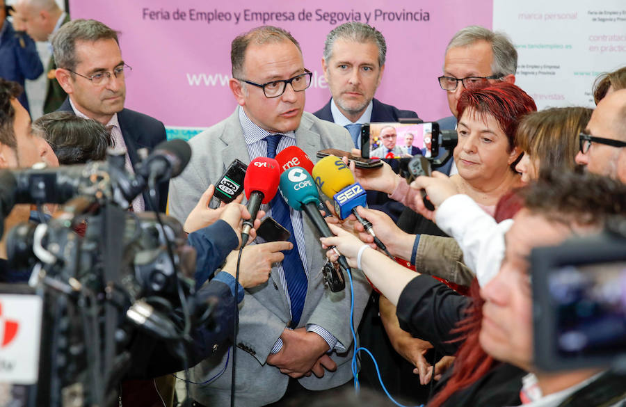 Fotos: Feria Tándem de empleo en el cámpus de la UVA en Segovia