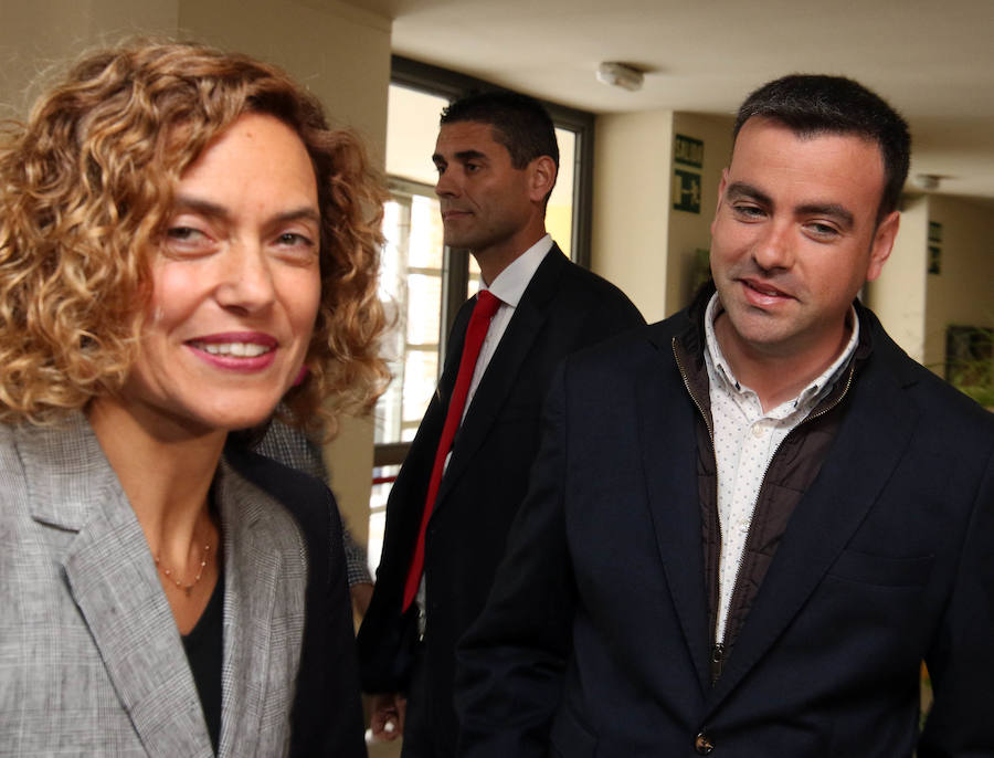 Fotos: La ministra Meritxell Batet arropa los candidatos socialistas de Segovia