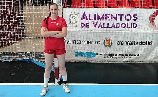 Sara Molés posa en el pabellón Huerta del Rey. 
