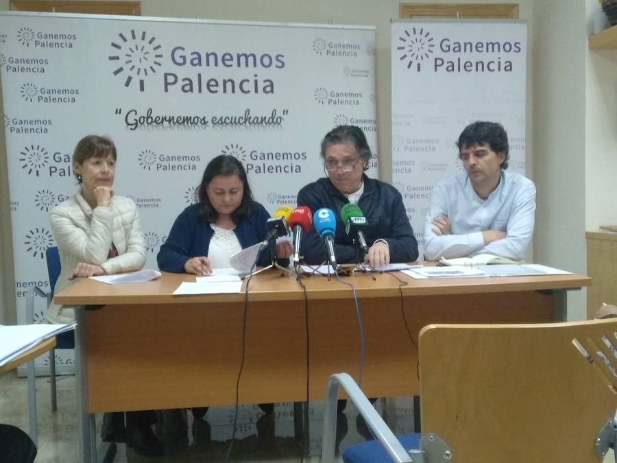 Carmen García, Sonia Ordóñez, Florentino Díez y Juan Gascón, en la presentación de la campaña. 