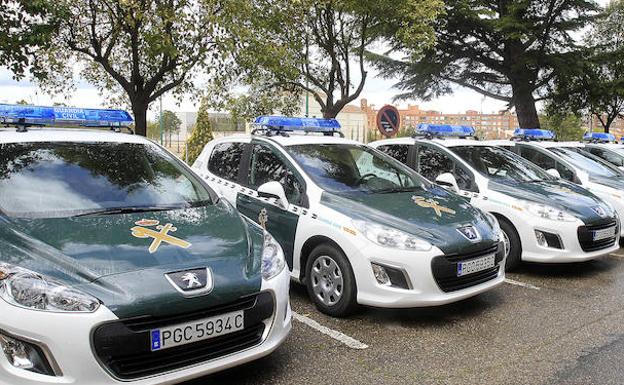 Coches patrulla de la Guardia Civil. 
