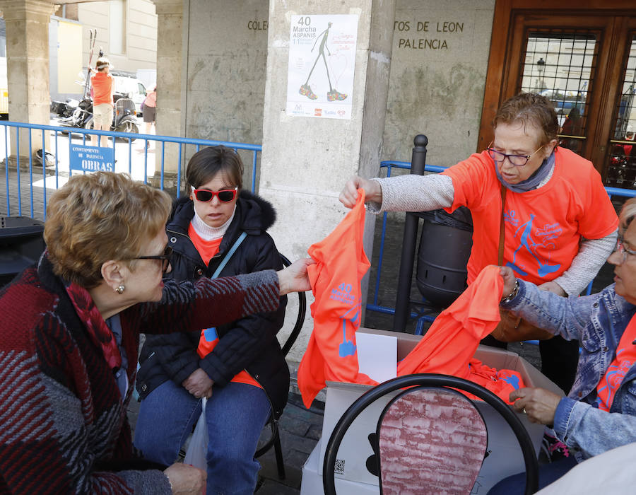 Fotos: Palencia se entrega a la marcha Aspanis