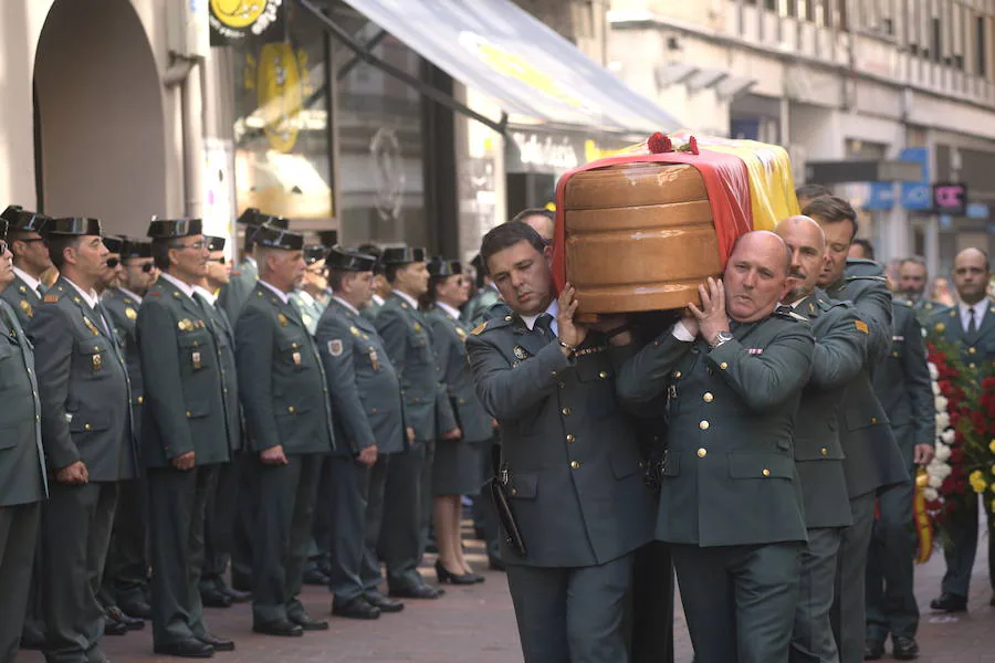 Fotos: Capilla ardiente del guardia civil fallecido en la carrera ciclista de Mojados