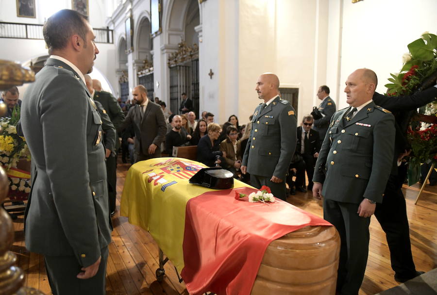 Fotos: Capilla ardiente del guardia civil fallecido en la carrera ciclista de Mojados