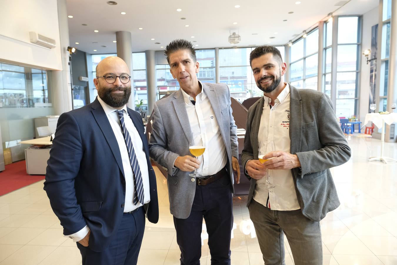 Un vehículo elegante, deportivo, versátil y confortable