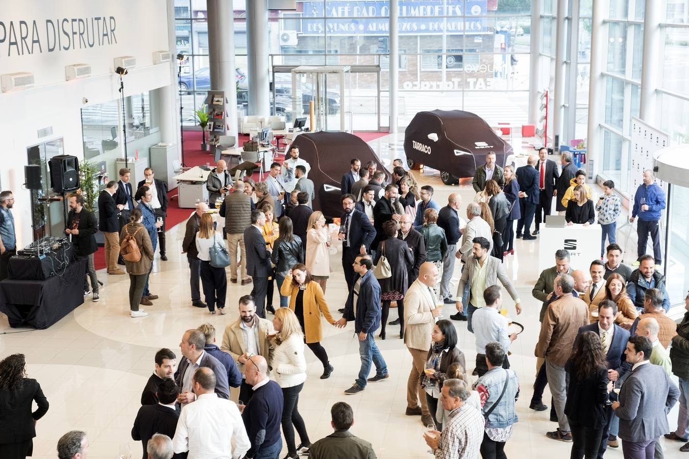 Un vehículo elegante, deportivo, versátil y confortable