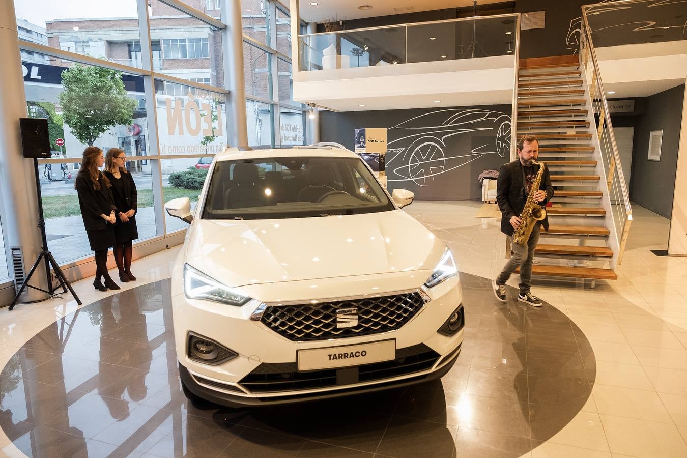 Un vehículo elegante, deportivo, versátil y confortable