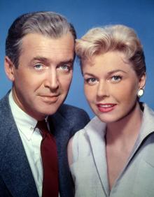 Imagen secundaria 2 - Doris Day junto a Rock Hudson, Tony Curtis y James Stewart, con quien protagonizó 'El hombre que sabái demasiado', de Alfred Hitchcock.