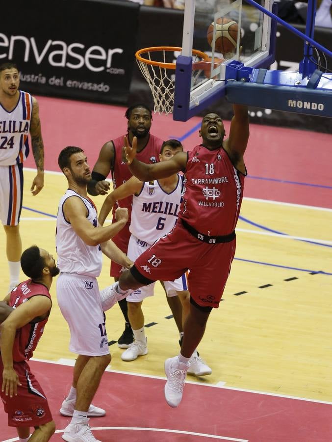 Fotos: El Carramimbre vence al Melilla por 85-64 y se adelanta en la eliminatoria
