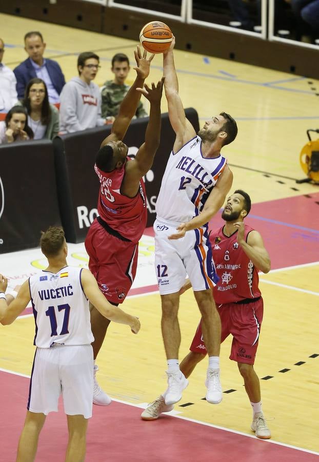 Fotos: El Carramimbre vence al Melilla por 85-64 y se adelanta en la eliminatoria